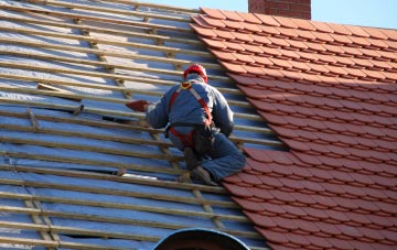 roof tiles Lower Caldecote, Bedfordshire